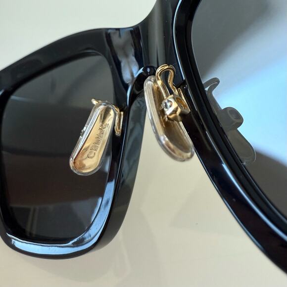 NEW!!! Celine Triomphe Sunglasses CL40253F 01A Authentic Retail 520$ - Picture 8 of 9